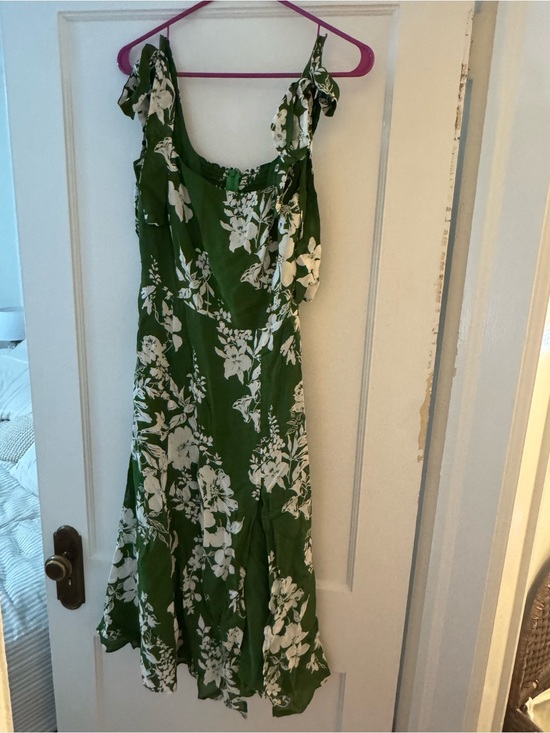 Reformation Dresses & Skirts - Like new Reformation twilight Green and White Floral Midi Dress